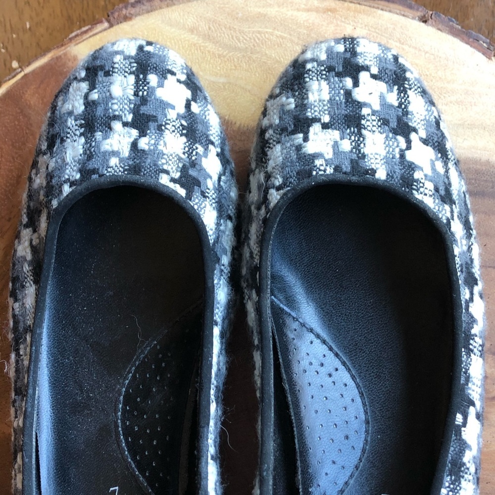 Flexisole Tweed Flats 🥿 Size 7